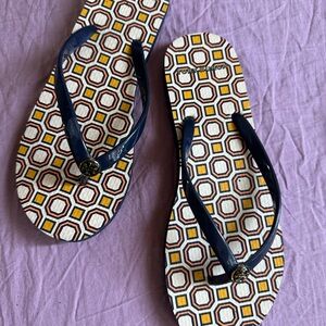 Tory Burch Navy and Yellow Patterned Flip Flops